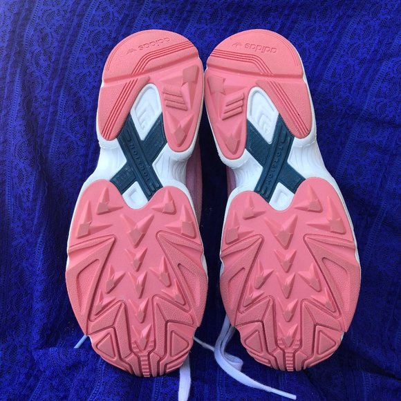 SOLD!! Adidas Originals Falcon Sneakers True Pink Size 11 Style EF1964 - Picture 7 of 12